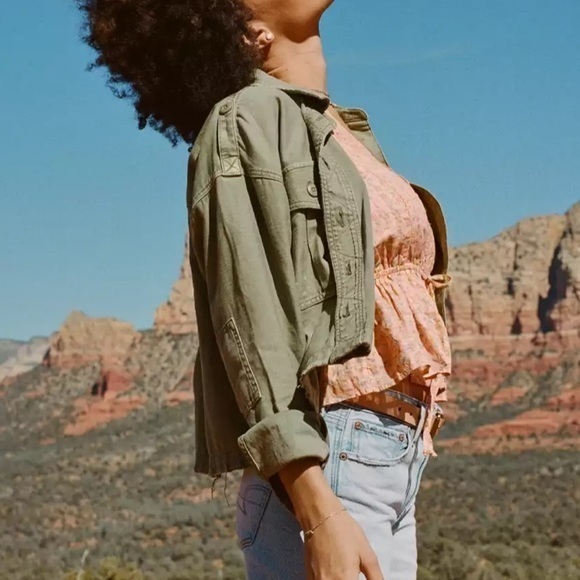 American Eagle Cropped Military Shacket XS - Picture 5 of 11